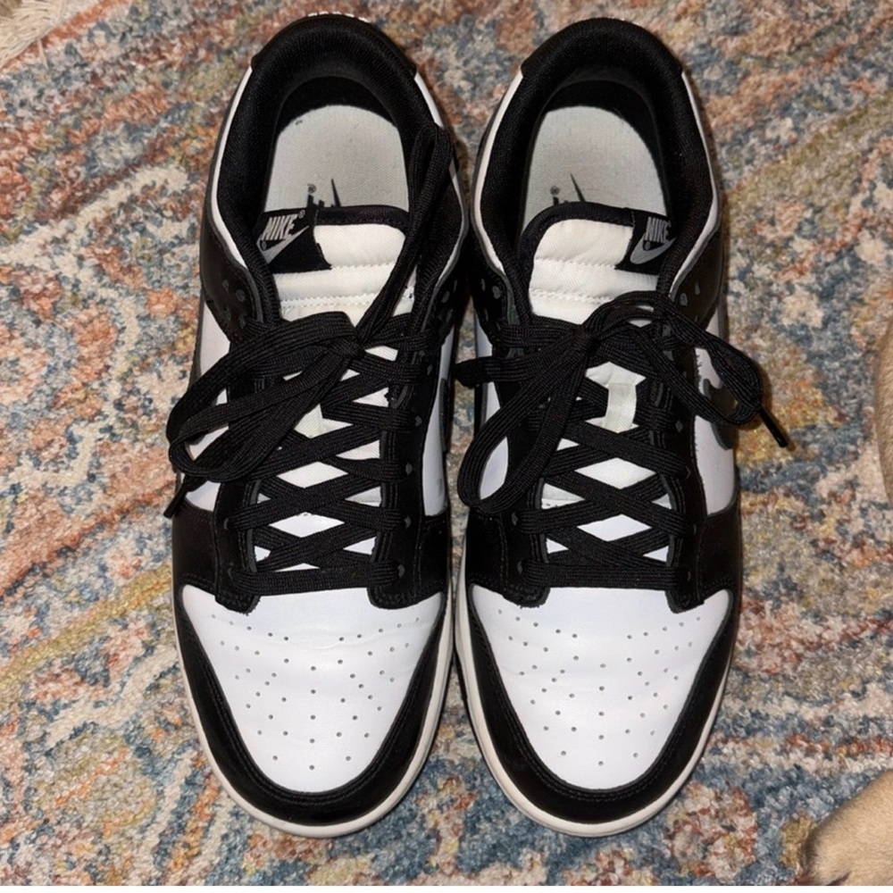 Nike Panda Dunks